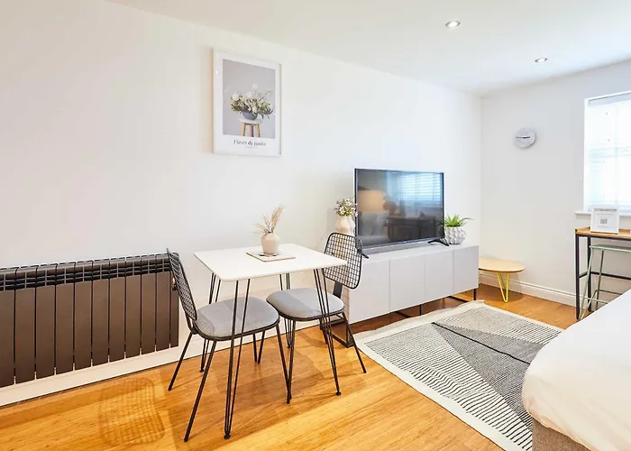 Host&Stay - Sandcastles Apartment