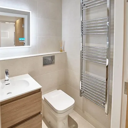 Host&Stay - Sandcastles Apartment Whitby Extérieur photo